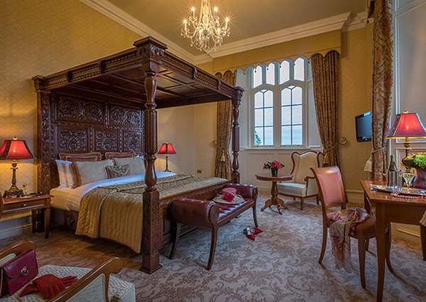 Castle Accommodation Ireland, Castle Hotels Ireland, Irish Castle Hotels