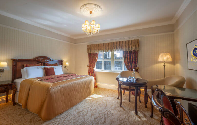 CLASSIC KING ROOM